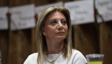 &laquo;&Mu;&alpha;&rho;ί&alpha; ά&sigma;&tau;&omicron;, &delta;&epsilon;&nu; &tau;&omicron; ΄&chi;&epsilon;&iota;&sigmaf;&raquo;: &Mu;ί&alpha; &alpha;&nu;&theta;&omicron;&lambda;&omicron;&gamma;ί&alpha; &tau;&eta;&sigmaf; &sigma;&upsilon;&nu;έ&nu;&tau;&epsilon;&upsilon;&xi;&eta;&sigmaf; &tau;&eta;&sigmaf; &Mu;. &Kappa;&alpha;&rho;&upsilon;&sigma;&tau;&iota;&alpha;&nu;&omicron;ύ &gamma;&iota;&alpha; &tau;&omicron; &nu;έ&omicron; &kappa;ό&mu;&mu;&alpha;