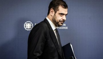 Μαρινάκης για ευλογιά: Οι «δράκοι» που διακινούνται έχουν τεράστιους κινδύνους