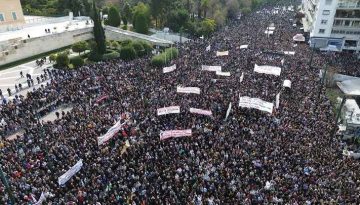 Με το Μητσοτάκη 10 χρόνια στην ηγεσία της ΝΔ και 7 χρόνια στην κυβέρνηση