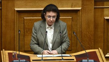 Μενδώνη: Καθήκον της Δημοκρατίας να αποδοκιμάζει τους πολιτικούς επιγόνους του Ναζισμού