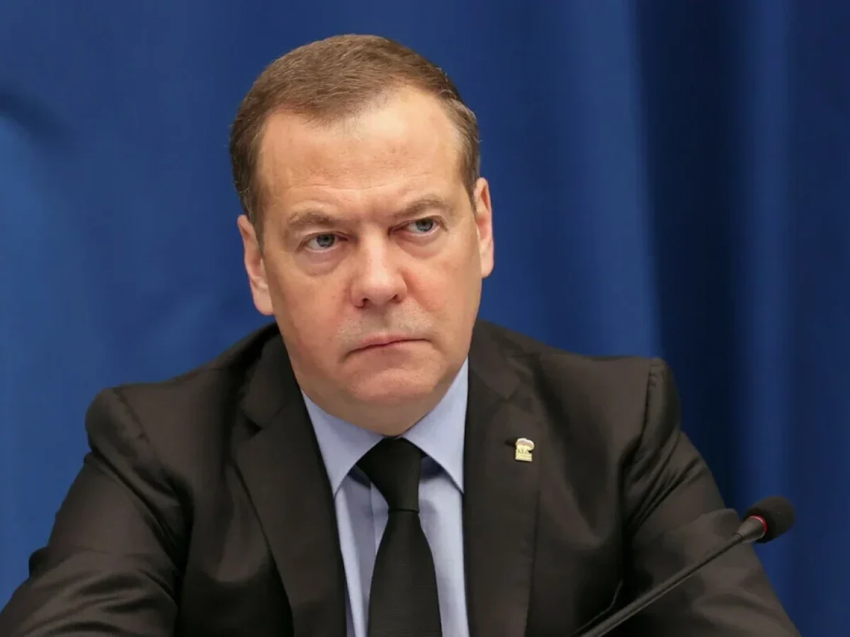 Μεντβέντεφ: Παράνομες οι κινήσεις Τραμπ στη Βενεζουέλα, αλλά απόλυτα ευθυγραμμισμένες με τα αμερικανικά συμφέροντα