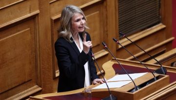 &Mu;&iota;&lambda;έ&nu;&alpha; &Alpha;&pi;&omicron;&sigma;&tau;&omicron;&lambda;ά&kappa;&eta;: &laquo;&Eta; &Nu;&Delta; &epsilon;&pi;&iota;&lambda;έ&gamma;&epsilon;&iota; &tau;&eta; &sigma;&upsilon;&sigma;&kappa;ό&tau;&iota;&sigma;&eta; &gamma;&iota;&alpha;&tau;ί &phi;&omicron;&beta;ά&tau;&alpha;&iota; &tau;&eta;&nu; &alpha;&lambda;ή&theta;&epsilon;&iota;&alpha;&raquo;