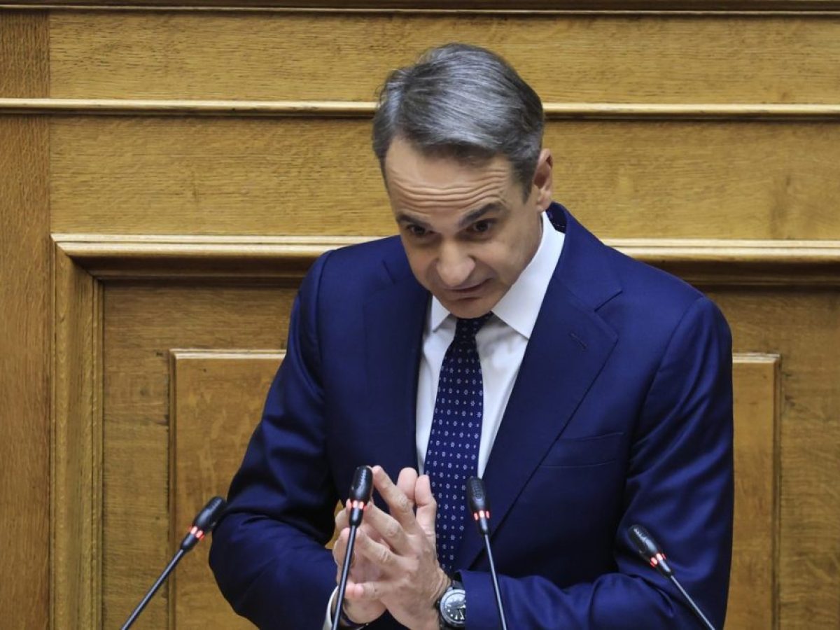 Μητσοτάκης: «Μείωση φόρων σημαίνει αύξηση μισθών. Το είπαμε, το κάναμε»