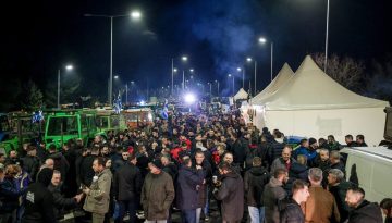 «Μπλόκο» στα «μπλόκα» επιχειρεί το Μαξίμου