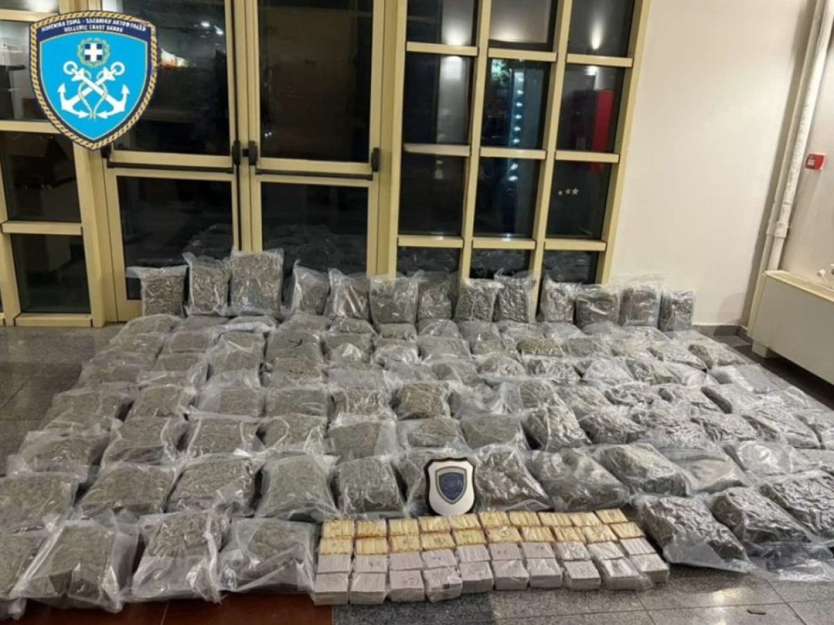 Ναρκωτικά εκατομμυρίων σε Πάτρα, Αθήνα – Το μήνυμα Κικίλια μετά τον εντοπισμό τους, η υπόσχεση