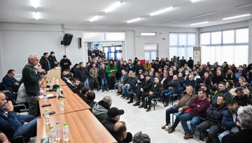 «Ναι» είπαν οι αγρότες της Θεσσαλίας στη συνάντηση με τον Μητσοτάκη