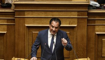Νέα επίθεση Γεωργιάδη σε αγρότες: Τα μπλόκα είναι αηδία, παρανομία και φασισμός – «Πρέπει να κοπούν όλες οι επιδοτήσεις»