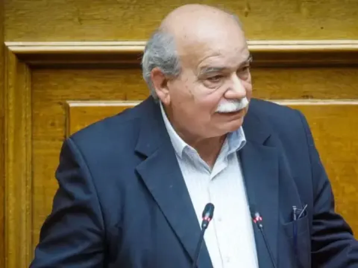 Νίκος Βούτσης στο συνέδριο της Νέας Αριστεράς: Να εργαστούμε για να ηττηθεί δεξιά και ακροδεξιά στη χώρα