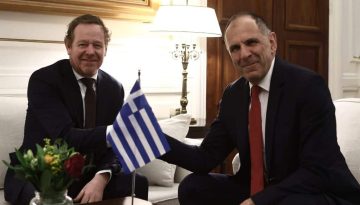 &Nu;&tau;έ&iota;&beta;&iota;&nu;&tau; &beta;&alpha;&nu; &Beta;&iota;&lambda;: &laquo;&Tau;&alpha; &epsilon;&xi;&omega;&tau;&epsilon;&rho;&iota;&kappa;ά &sigma;ύ&nu;&omicron;&rho;&alpha; &tau;&eta;&sigmaf; &Epsilon;&upsilon;&rho;ώ&pi;&eta;&sigmaf; &alpha;&nu;ή&kappa;&omicron;&upsilon;&nu; &sigma;&epsilon; ό&lambda;&omicron;&upsilon;&sigmaf; &mu;&alpha;&sigmaf;&raquo;