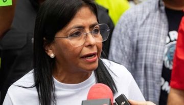 Ντέλσι Ροντρίγκες : “Είμαστε έτοιμοι να υπερασπιστούμε τη Βενεζουέλα…