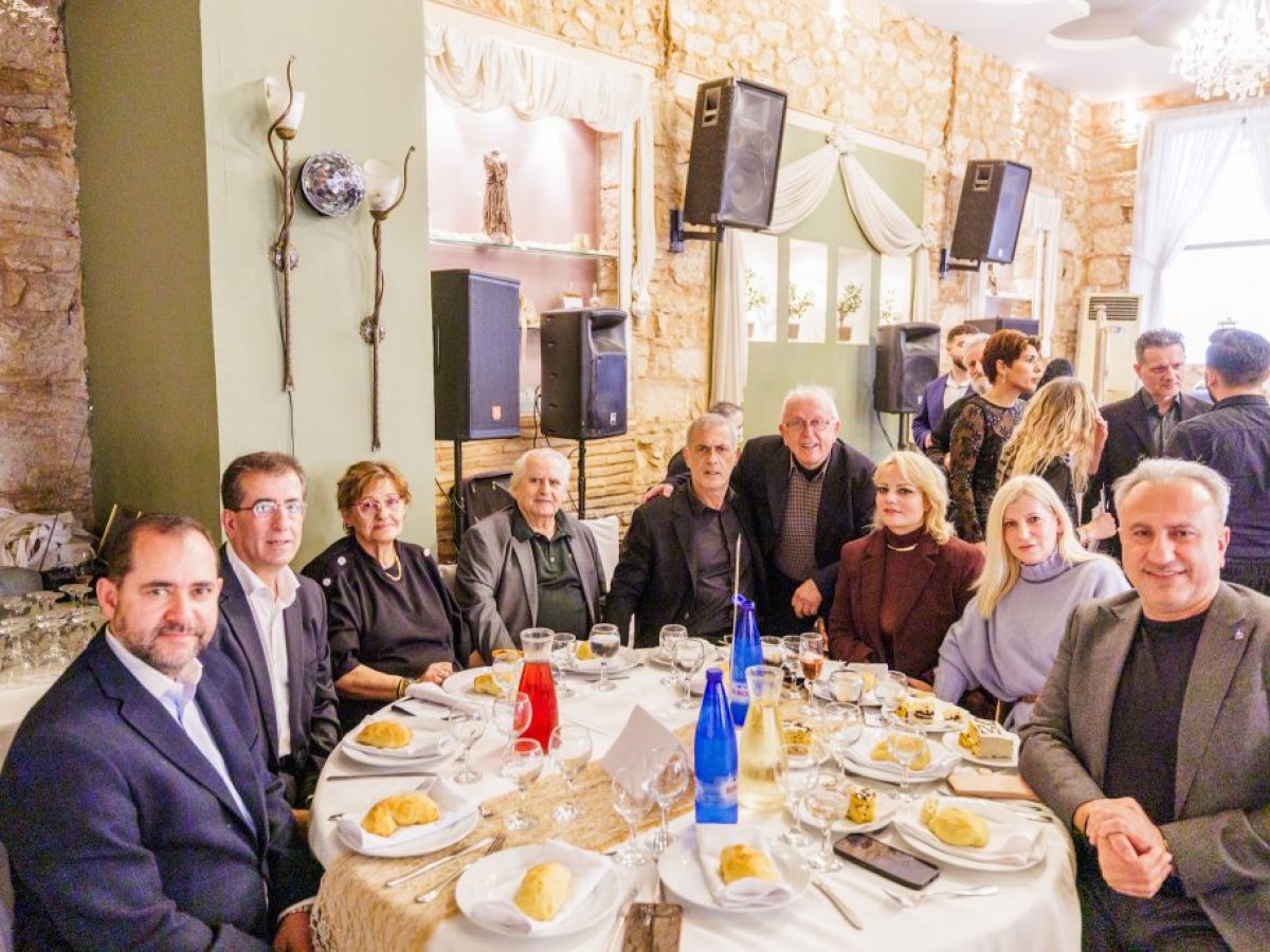 Ο Δήμαρχος Πειραιά Γιάννης Μώραλης στις εκδηλώσεις κοπής πίτας συλλόγων και φορέων