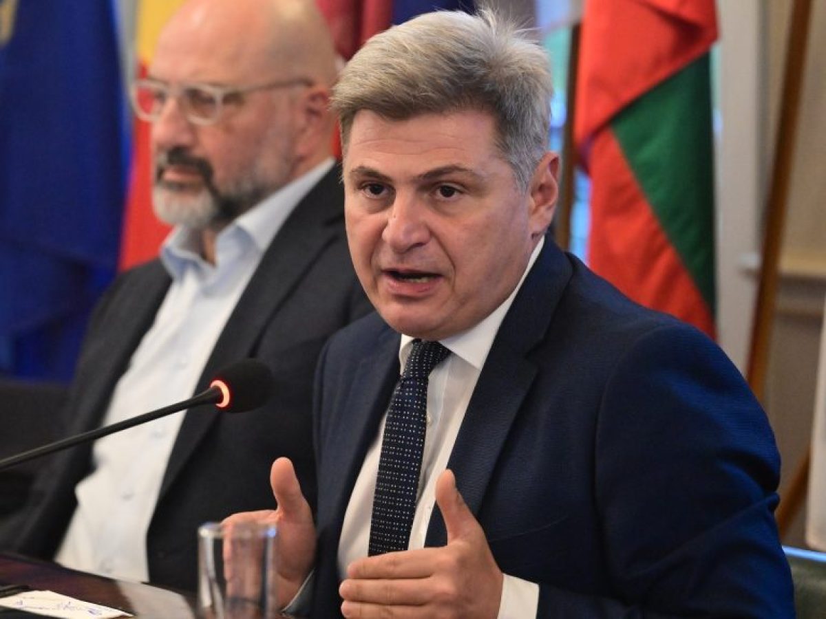 Ο Φαραντούρης και το σημαδιακό νούμερο 2