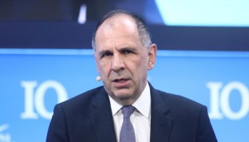 Ο Γεραπετρίτης πάει Κάιρο για τη Μονή Σινά