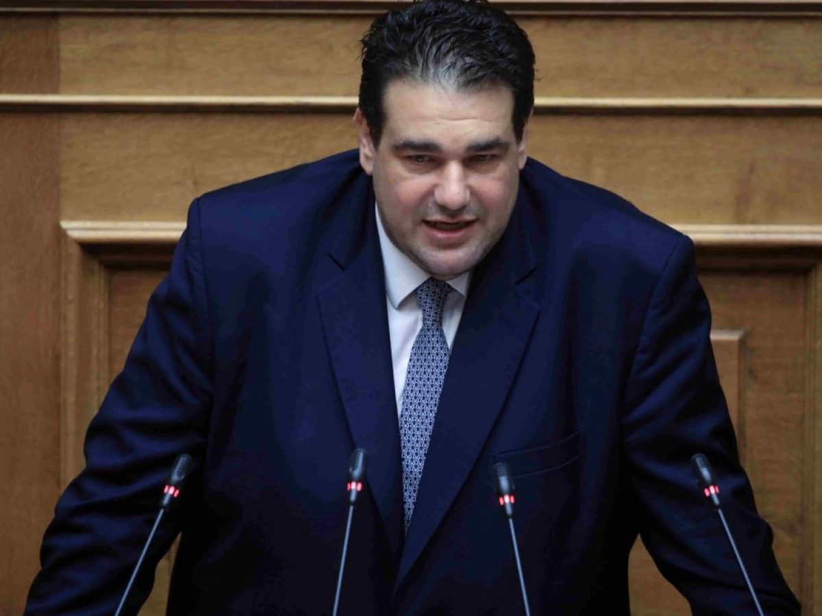 Ο υπ. Εσωτερικών σε σύσκεψη στο Δημαρχείο Χανίων – Το στεγαστικό ένα από τα  ζητήματα που συζητήθηκαν