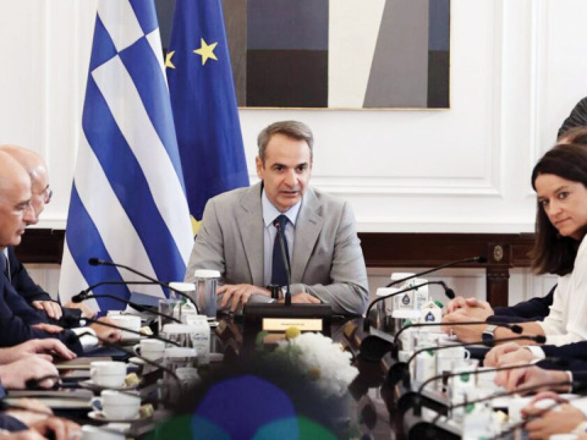 Ο Μητσοτάκης δεν πάει στο Νταβός: Στις 10.30 σύσκεψη στο Μαξίμου για την ευλογιά των ζώων