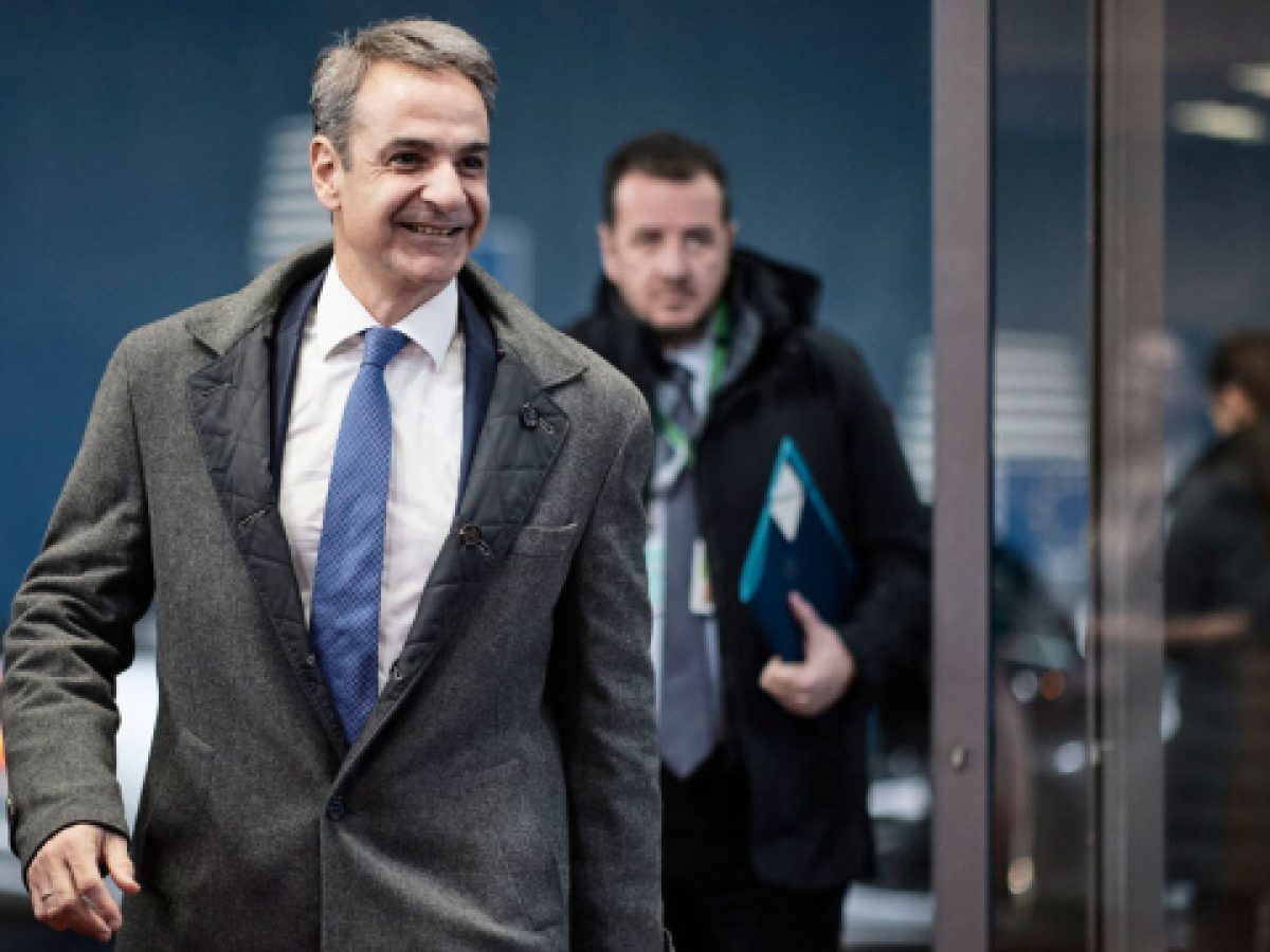 Ο Μητσοτάκης παίρνει τον δρόμο για το Νταβός με έντονη ανησυχία για τις γεωπολιτικές εξελίξεις και την κόντρα Ευρώπης-ΗΠΑ