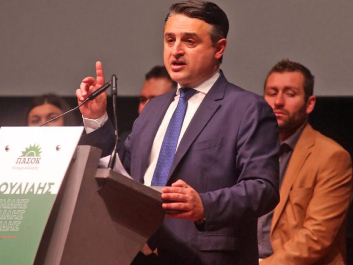 &Omicron; &Sigma;&alpha;&omicron;&upsilon;&lambda;ί&delta;&eta;&sigmaf; &alpha;&pi;ό &tau;&omicron; &Pi;&Alpha;&Sigma;&Omicron;&Kappa; &sigma;&tau;&omicron; &pi;&lambda;&epsilon;&upsilon;&rho;ό &tau;&omicron;&upsilon; &Alpha;&lambda;έ&xi;&eta; &Tau;&sigma;ί&pi;&rho;&alpha;