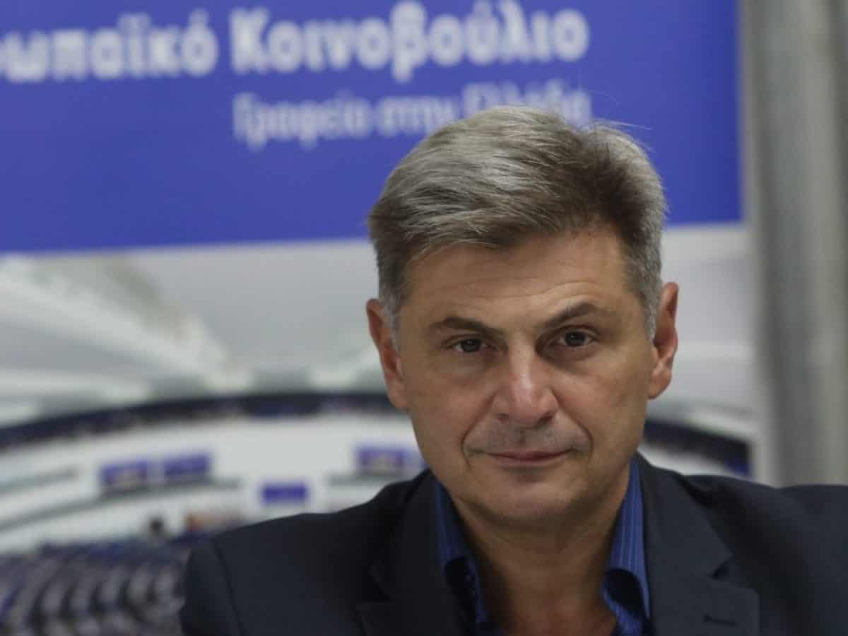 &Omicron; &Sigma;&Upsilon;&Rho;&Iota;&Zeta;&Alpha; &sigma;&beta;ή&nu;&epsilon;&iota; (&kappa;&alpha;&iota;) &sigma;&tau;&eta;&nu; &Epsilon;&upsilon;&rho;ώ&pi;&eta;