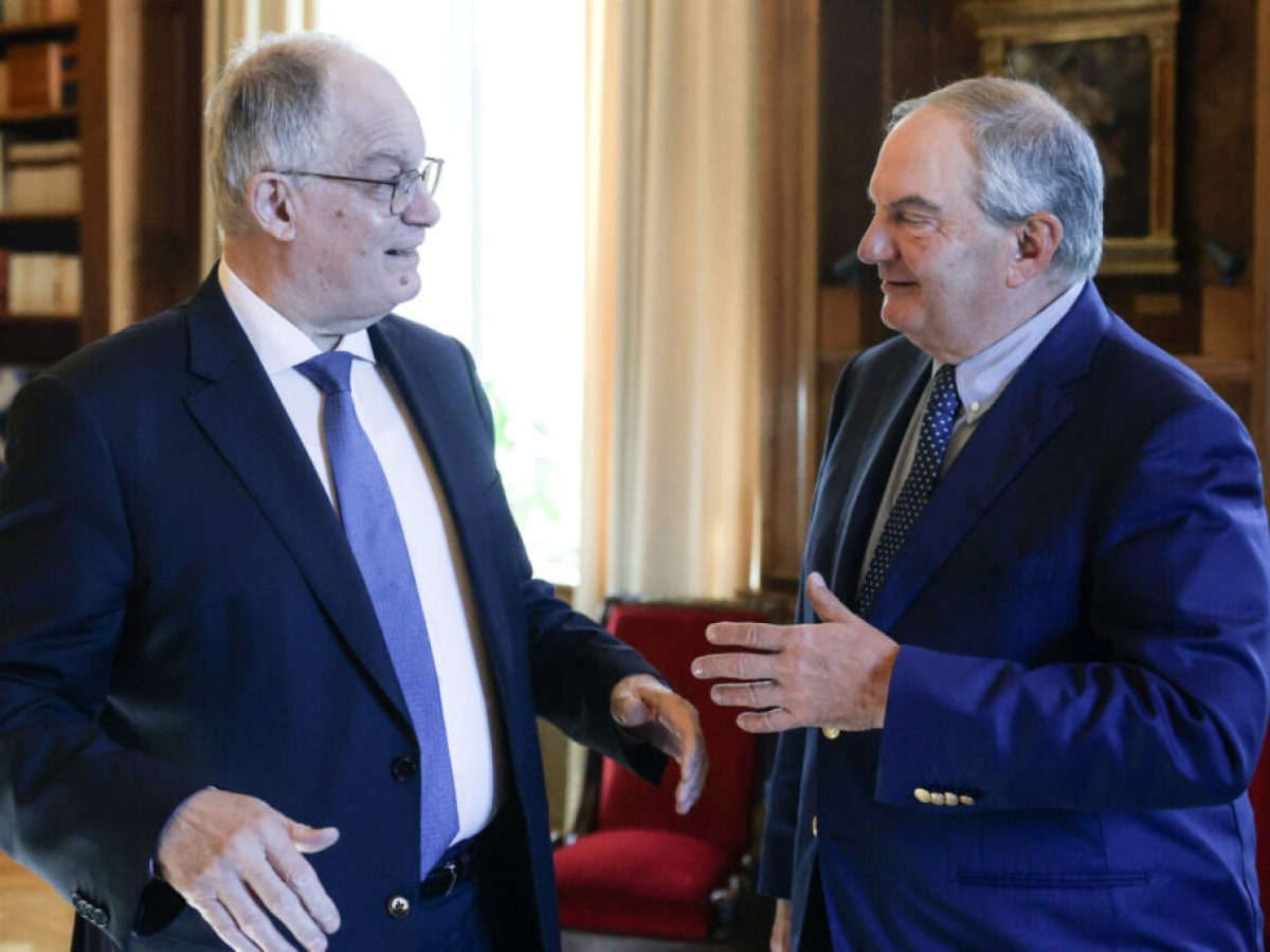 Ο Τασούλας είδε Καραμανλή – ετοιμάζεται για Παπανδρέου και άλλους πρώην Πρωθυπουργούς