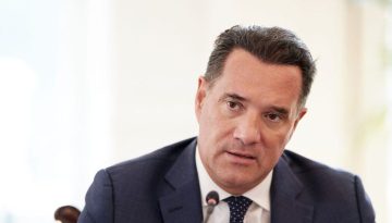 Ο Άδωνις και ο νόμος του ξίφους