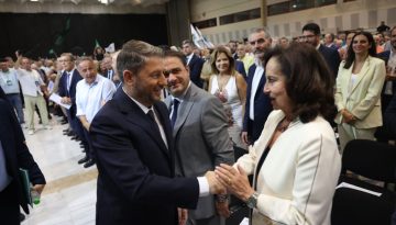 Ο Ανδρουλάκης άνοιξε το παράθυρο για την έλευση Κασιμάτη στο ΠΑΣΟΚ και η Διαμαντοπούλου προτείνει σκιώδη κυβέρνηση