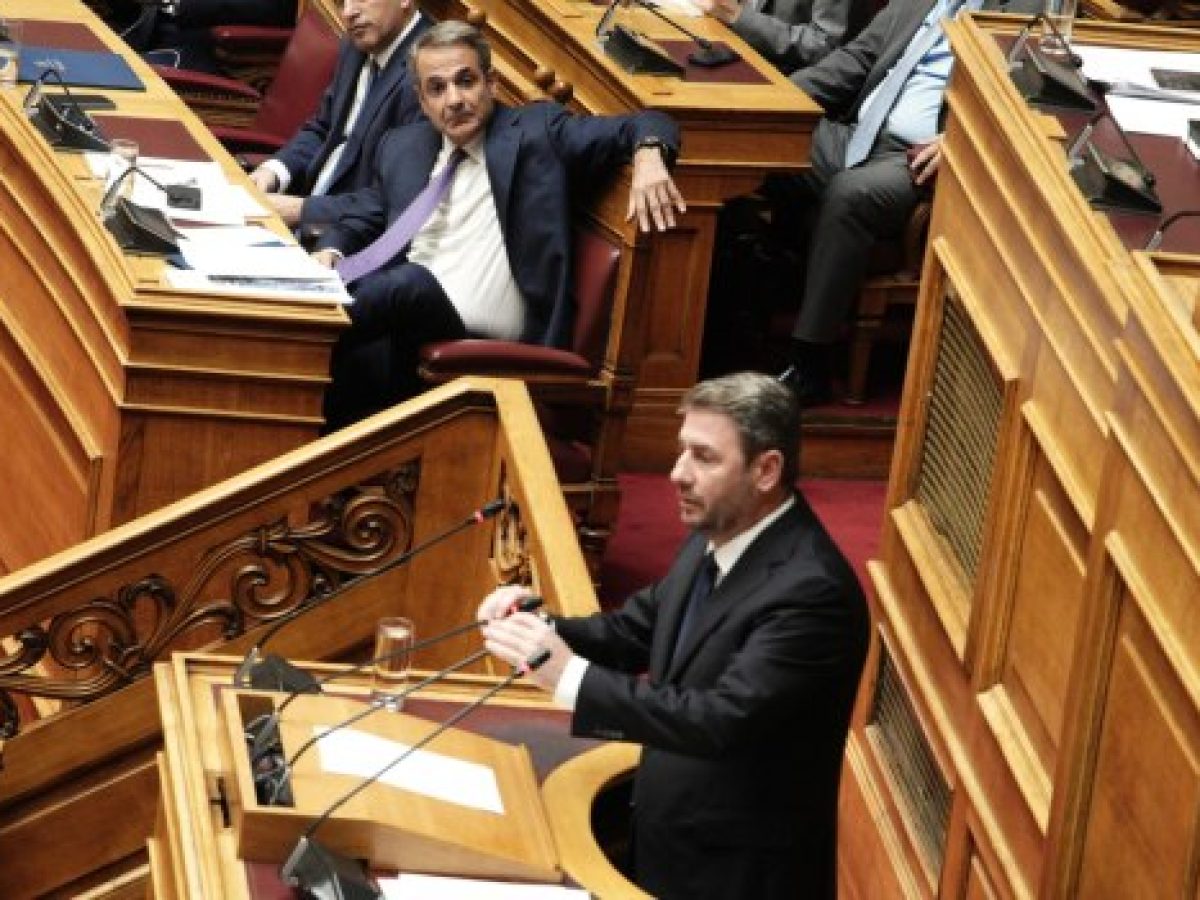 Ο Ανδρουλάκης κλείνει την πόρτα στον Μητσοτάκη, μιλά για την Καρυστιανού και απαντά στον Δούκα