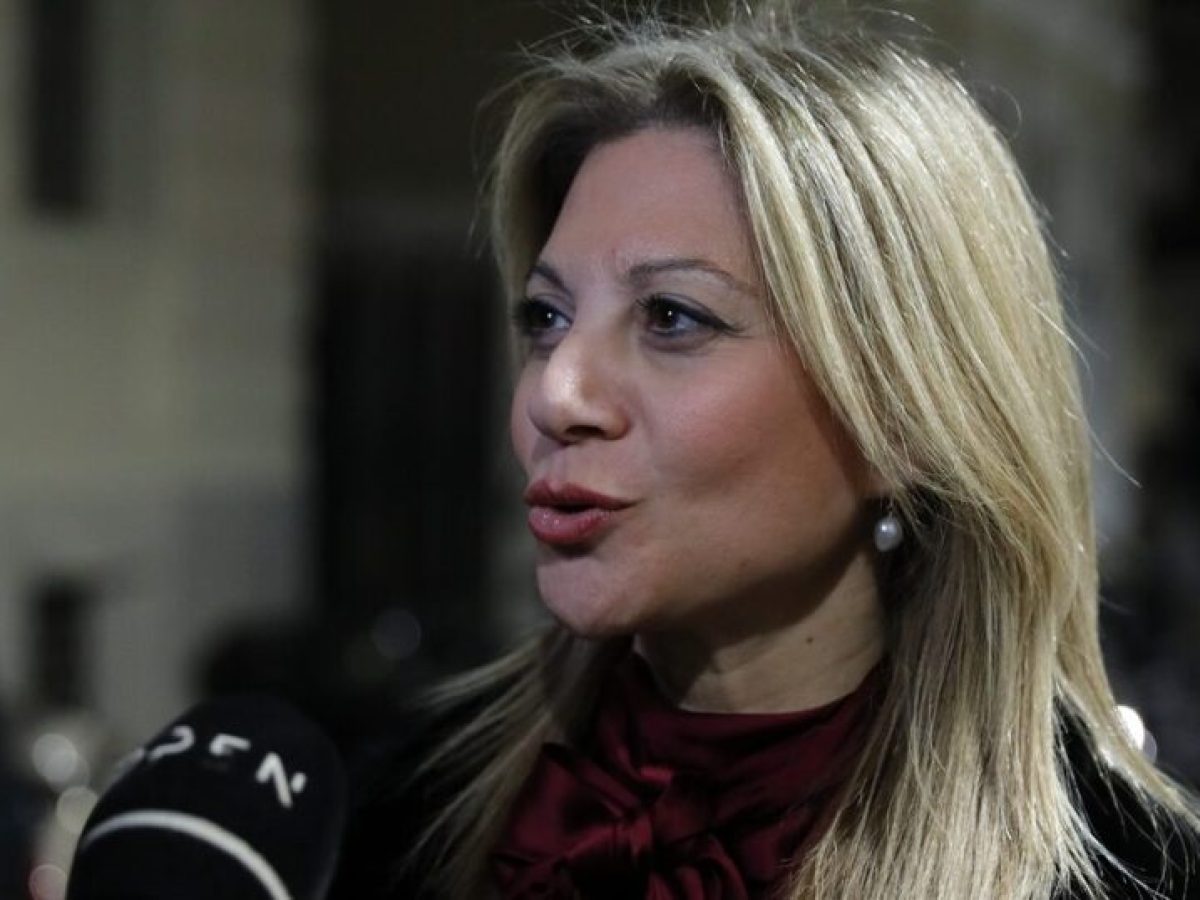 «Όφειλε να παραιτηθεί, ενεργεί εν αγνοία μας» – Το ΔΣ του Συλλόγου των Τεμπών για την Καρυστιανού