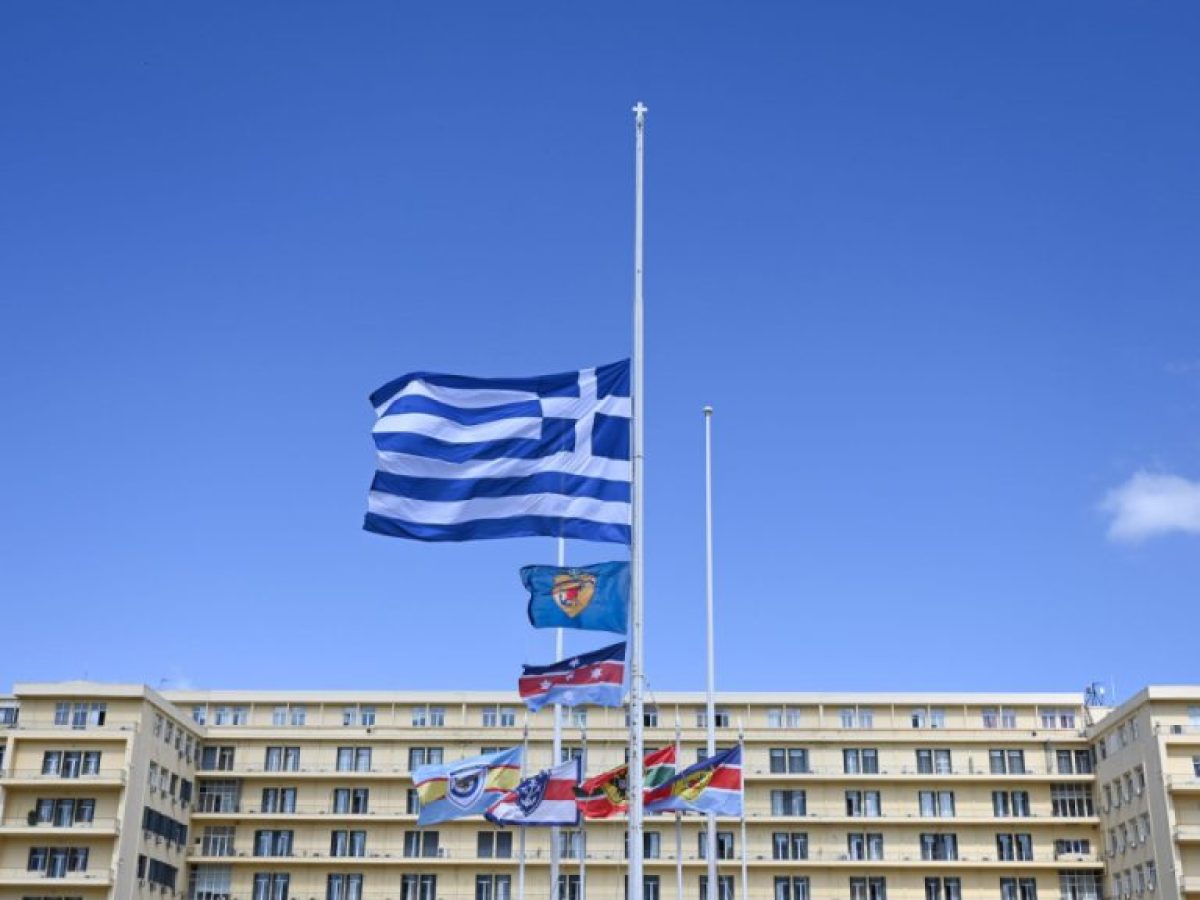 Πηγές του Υπουργείου Άμυνας διαψεύδουν τις φήμες για πώληση του κτιρίου του Πολεμικού Ναυτικού