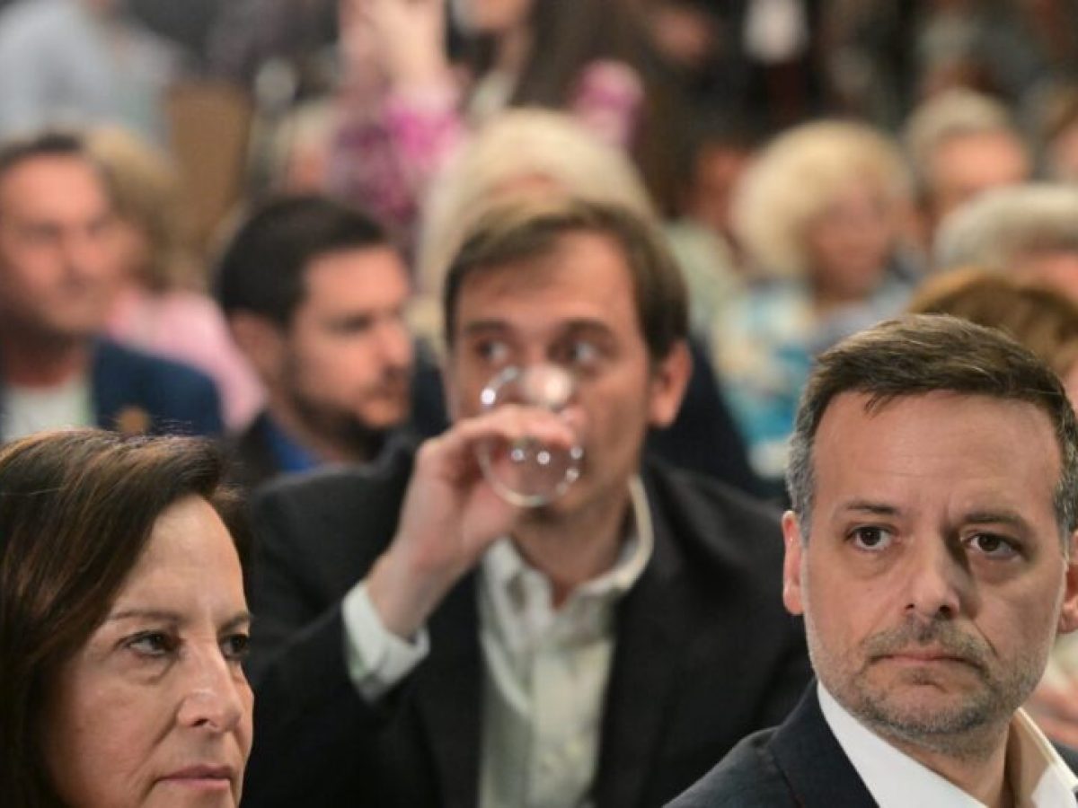 «Πυρά» Διαμαντοπούλου κατά Δούκα: «Ντροπή, εδώ είναι συνεδρίαση οργάνου»