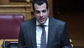 &Pi;&lambda;&epsilon;ύ&rho;&eta;&sigmaf; &sigma;&epsilon; &alpha;&gamma;&rho;ό&tau;&epsilon;&sigmaf;: &laquo;&Mu;&epsilon;&tau;ά &kappa;&alpha;&iota; &alpha;&pi;ό &alpha;&upsilon;&tau;ή &tau;&eta;&nu; &sigma;&upsilon;&nu;ά&nu;&tau;&eta;&sigma;&eta;, &pi;&lambda;έ&omicron;&nu; &theta;&alpha; &mu;&pi;&omicron;ύ&mu;&epsilon; &sigma;&tau;&eta;&nu; &epsilon;&phi;&alpha;&rho;&mu;&omicron;&gamma;ή &tau;&omicron;&upsilon; &nu;ό&mu;&omicron;&upsilon;&raquo;