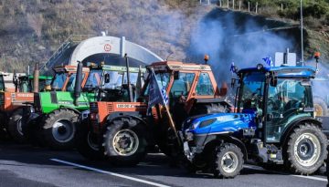 &Pi;ώ&sigmaf; ά&nu;&omicron;&iota;&xi;&alpha;&nu; &tau;&alpha; &mu;&pi;&lambda;ό&kappa;&alpha;: &Omicron;&iota; &kappa;&upsilon;&beta;&epsilon;&rho;&nu;&eta;&tau;&iota;&kappa;&omicron;ί &delta;ί&alpha;&upsilon;&lambda;&omicron;&iota; &kappa;&alpha;&iota; &eta; &kappa;ό&pi;&omega;&sigma;&eta; &tau;&omega;&nu; &alpha;&gamma;&rho;&omicron;&tau;&omicron;&sigma;&upsilon;&nu;&delta;&iota;&kappa;&alpha;&lambda;&iota;&sigma;&tau;ώ&nu;
