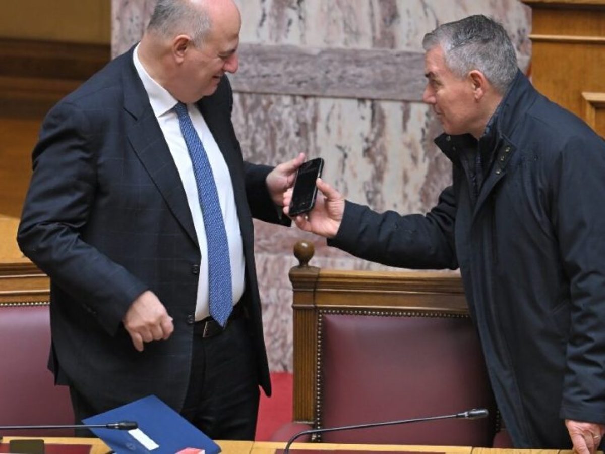 Πώς το «112» προκάλεσε αναστάτωση στη Βουλή