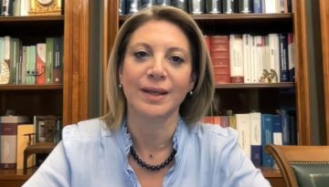 «ΨΕΚ» and the City: Η «Άβε Μαρία» κατά του Προσωπικού Αριθμού (βίντεο)