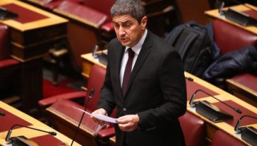 ΠΑΣΟΚ: Δεν υπάρχει όριο στον θεσμικό και πολιτικό κατήφορο της ΝΔ – Ίδρυσαν νέο αγροτικό συνεταιρισμό με πρόεδρο τον… Αυγ