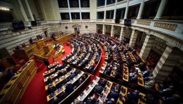 Σφυροκοπά την κυβέρνηση η Αντιπολίτευση για το αγροτικό