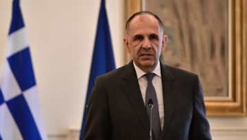 Σήμερα αναχωρεί ο Γιώργος Γεραπετρίτης για Νέα Υόρκη – Η κρίσιμη συνεδρίαση για τη Μέση Ανατολή