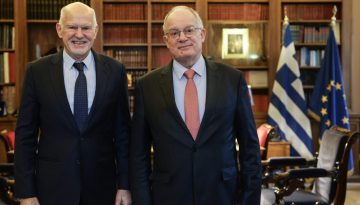 Συνάντηση Κων. Τασούλα με τον Γ. Παπανδρέου στο Προεδρικό Μέγαρο