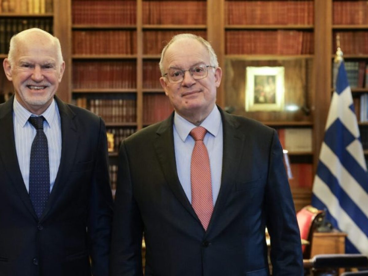 Συνάντηση Κωνσταντίνου Τασούλα και Γιώργου Παπανδρέου στο Προεδρικό Μέγαρο: Στην ατζέντα θέματα εσωτερικής και εξωτερικής