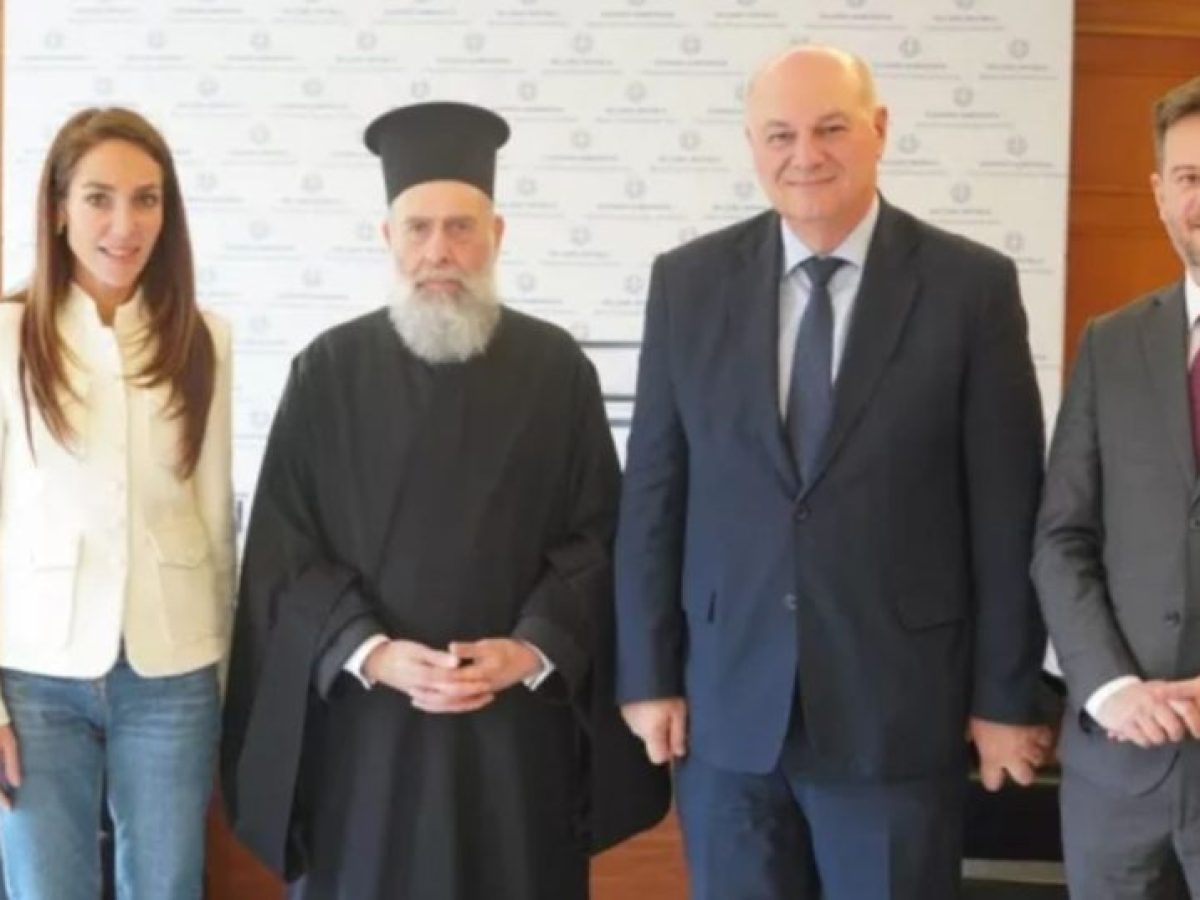 &Sigma;&upsilon;&nu;ά&nu;&tau;&eta;&sigma;&eta; &Mu;&iota;&chi;&alpha;&eta;&lambda;ί&delta;&omicron;&upsilon; &ndash; &Tau;&sigma;&iota;ά&rho;&alpha; &gamma;&iota;&alpha; &delta;&eta;&mu;&iota;&omicron;&upsilon;&rho;&gamma;ί&alpha; &Sigma;&tau;έ&gamma;&eta;&sigmaf; &Upsilon;&pi;&omicron;&sigma;&tau;&eta;&rho;&iota;&zeta;ό&mu;&epsilon;&nu;&eta;&sigmaf; &Delta;&iota;&alpha;&beta;ί&omega;&sigma;&eta;&sigmaf; &sigma;&tau;&eta;&nu; &Kappa;&alpha;&rho;&delta;ί&tau;&sigma;&alpha;
