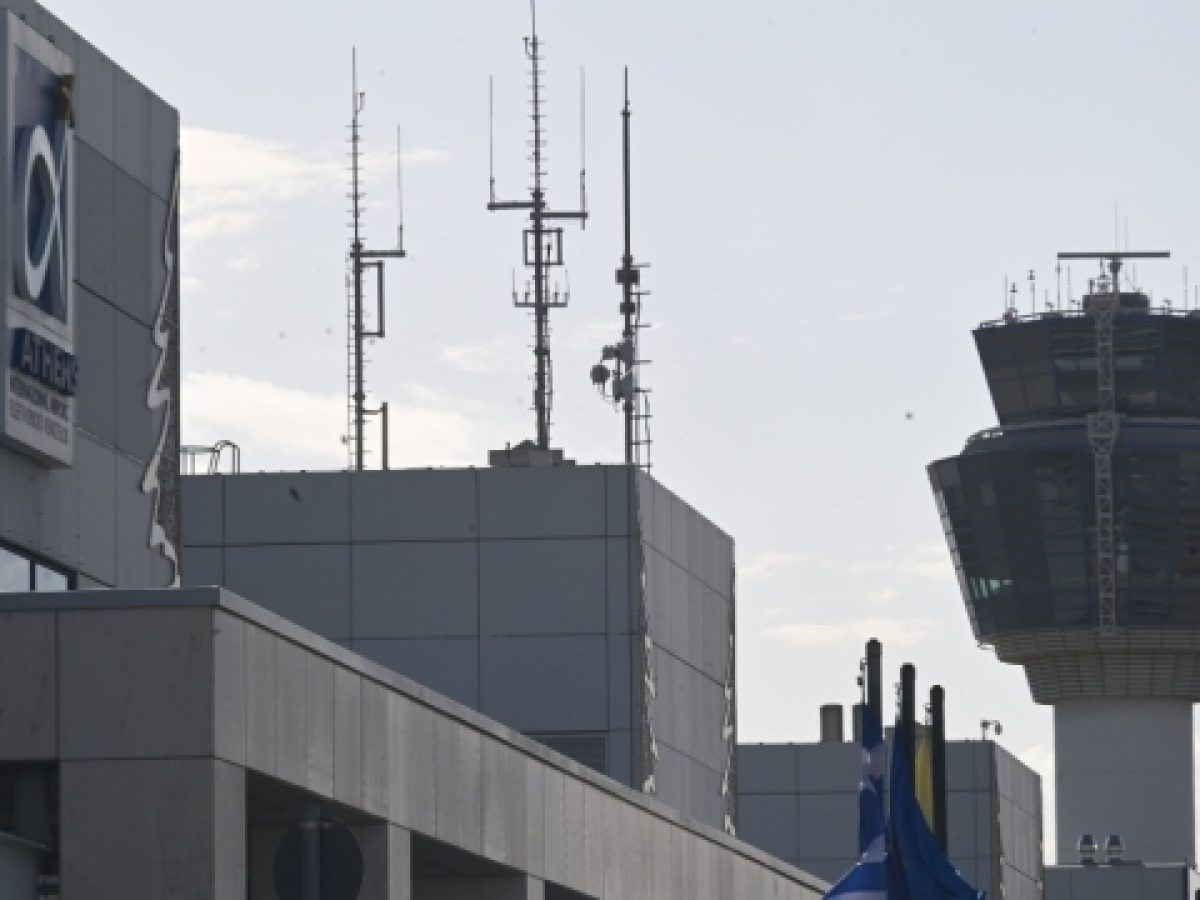 ΣΥΡΙΖΑ: Αίτημα έκτακτης σύγκλησης της Διαρκούς Επιτροπής Παραγωγής και Εμπορίου για το μπλακ άουτ στο FIR Αθηνών