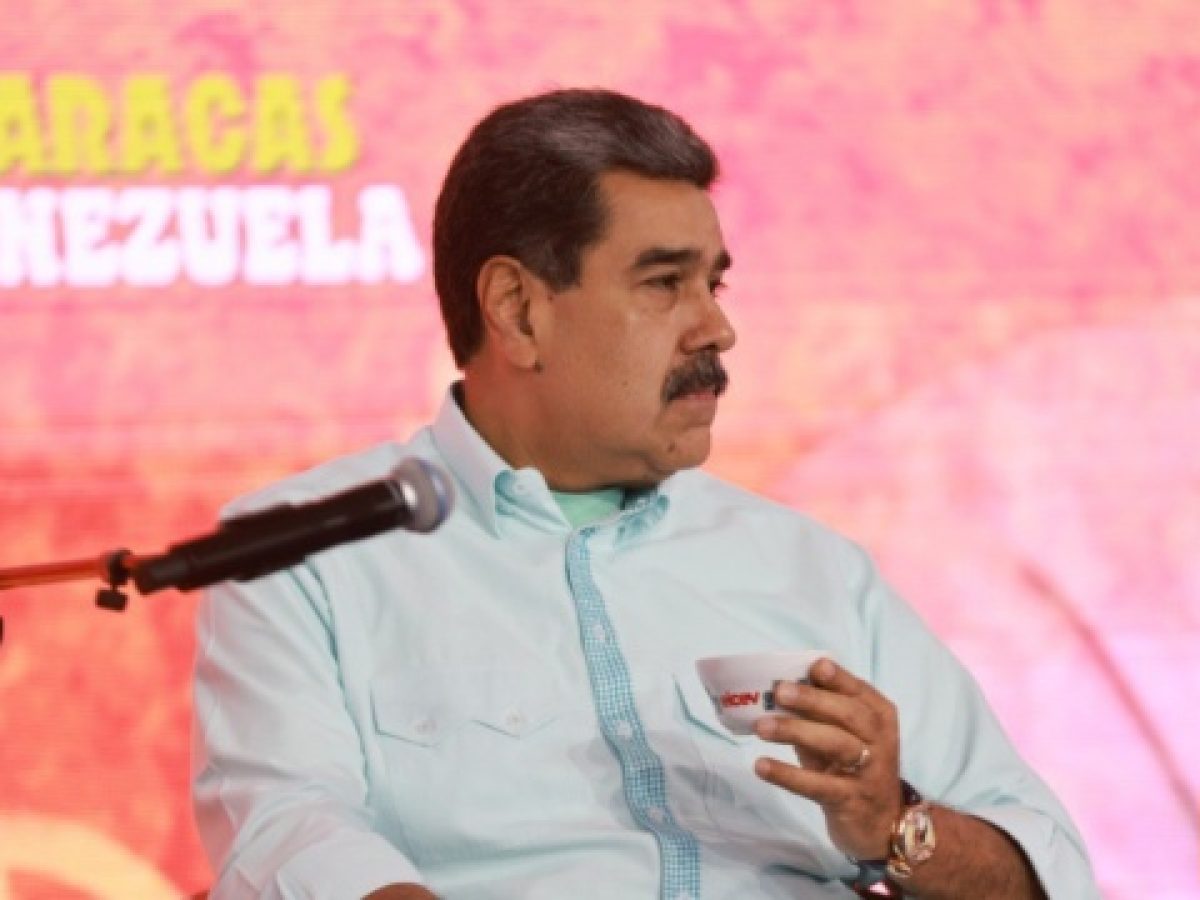 ΣΥΡΙΖΑ και ΚΚΕ καταδικάζουν την επίθεση των ΗΠΑ στη Βενεζουέλα και τη σύλληψη Μαδούρο