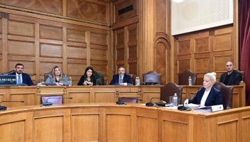 &Sigma;&tau;. &Alpha;&rho;&alpha;&chi;&omega;&beta;ί&tau;&eta;&sigmaf;: &laquo;&Sigma;&tau;&omicron;&nu; &mu;&omicron;&iota;&rho;&alpha;&sigma;&mu;ό &tau;&omicron;&upsilon; &epsilon;&theta;&nu;&iota;&kappa;&omicron;ύ &alpha;&pi;&omicron;&theta;έ&mu;&alpha;&tau;&omicron;&sigmaf; &upsilon;&pi;ά&rho;&chi;&epsilon;&iota; &mu;&epsilon;&tau;ά &tau;&omicron; 2019 &mu;ί&alpha; &epsilon;&kappa;&tau;ό&xi;&epsilon;&upsilon;&sigma;&eta;&raquo;