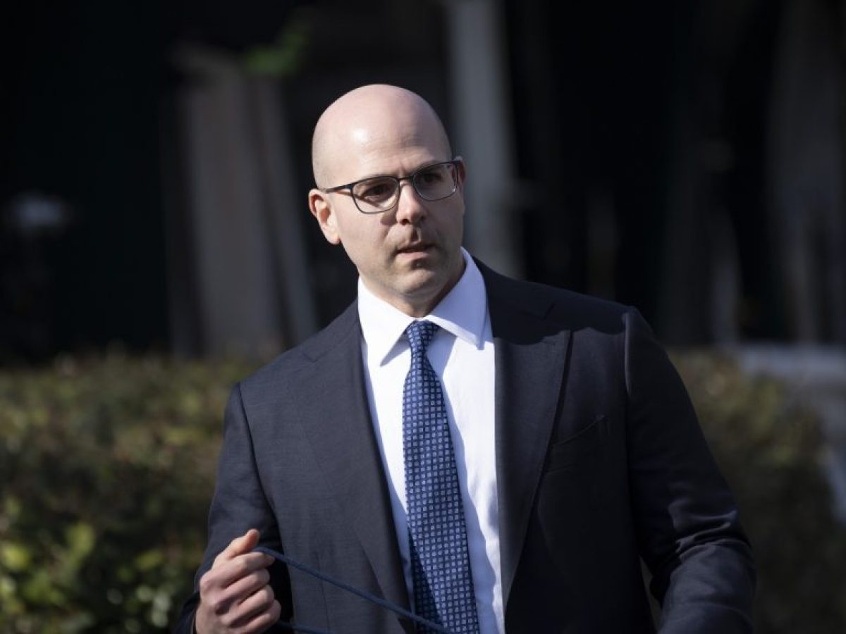 Στην Αθήνα ο οικονομικός σύμβουλος του Τραμπ, Στίβεν Μιράν