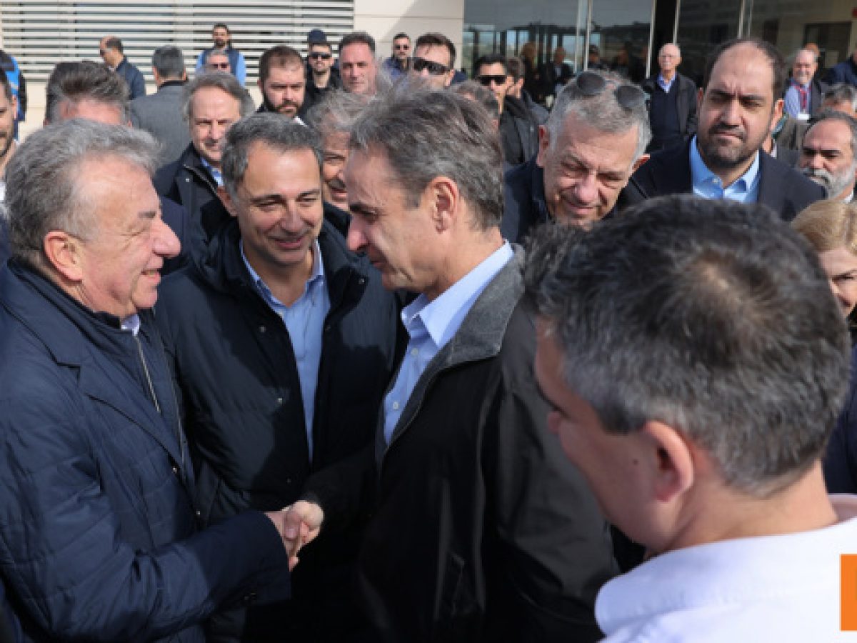 Στο εργοτάξιο του αεροδρομίου στο Καστέλλι ο Μητσοτάκης: Λύνουμε εκκρεμότητες του παρελθόντος και θωρακίζουμε την Κρήτη