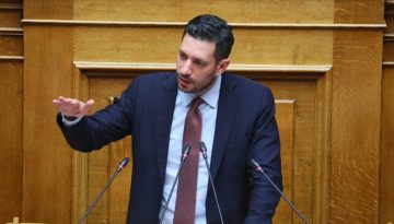 «Στο κόκκινο» η κόντρα στη Βουλή για την αναθεωρημένη σύμβαση ανάμεσα στο Δημόσιο και την Hellenic Train