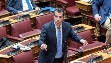 Θάνος Πλεύρης: Κανένας παράνομος «μετανάστης» δεν θα γίνεται νόμιμος – Τα πάνω κάτω με το νέο νομοσχέδιο