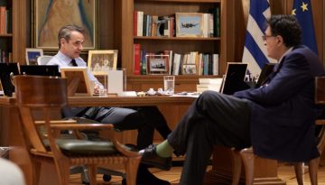 Τη Δευτέρα η συνέντευξη Μητσοτάκη στον Παπαχελά