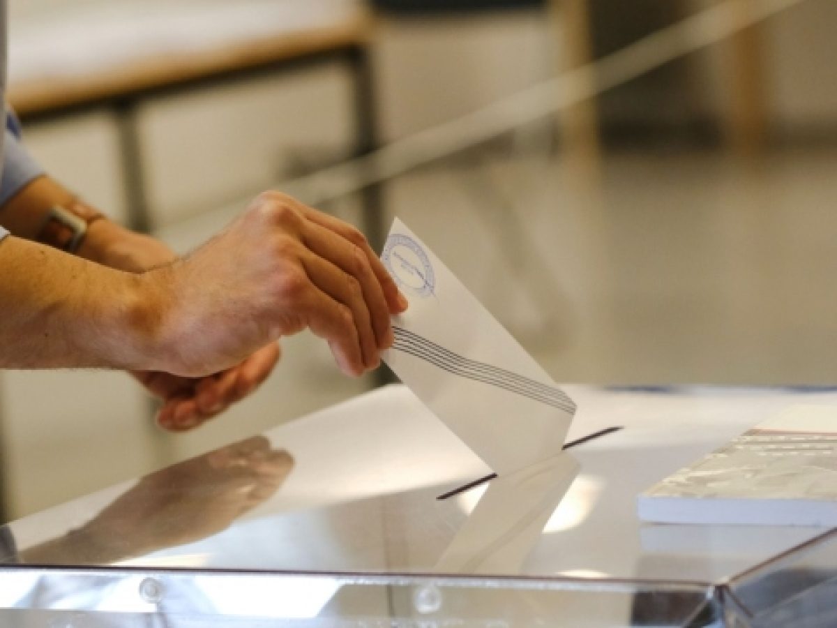 Τι προβλέπει το Σχέδιο Νόμου για την επιστολική ψήφο και την εκλογική περιφέρεια Απόδημου Ελληνισμού
