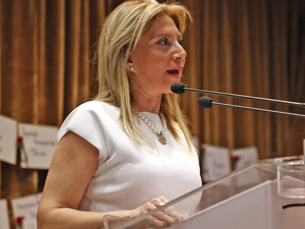 Το σενάριο για την Καρυστιανού που υποτιμά το Μαξίμου