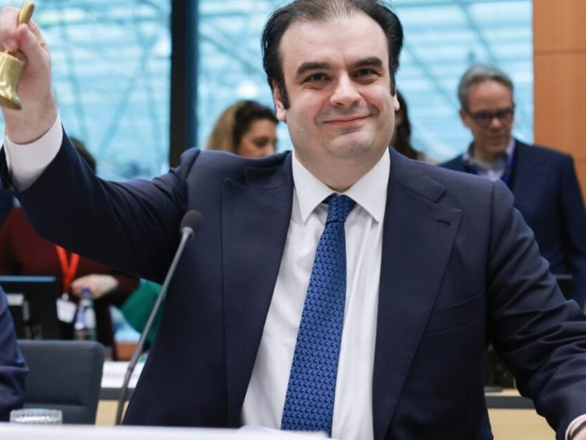 Το βίντεο του Πιερρακάκη από την πρεμιέρα του στο «τιμόνι» του Eurogroup